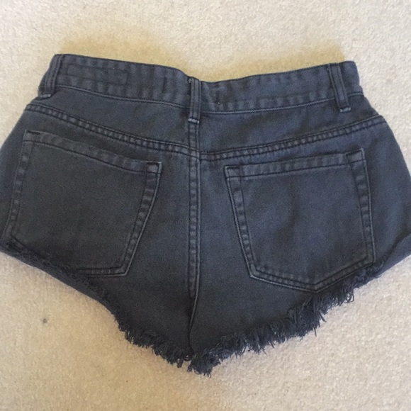 Bullhead Ripped Grey Black Distressed Slouch Short - Picture 3 of 4